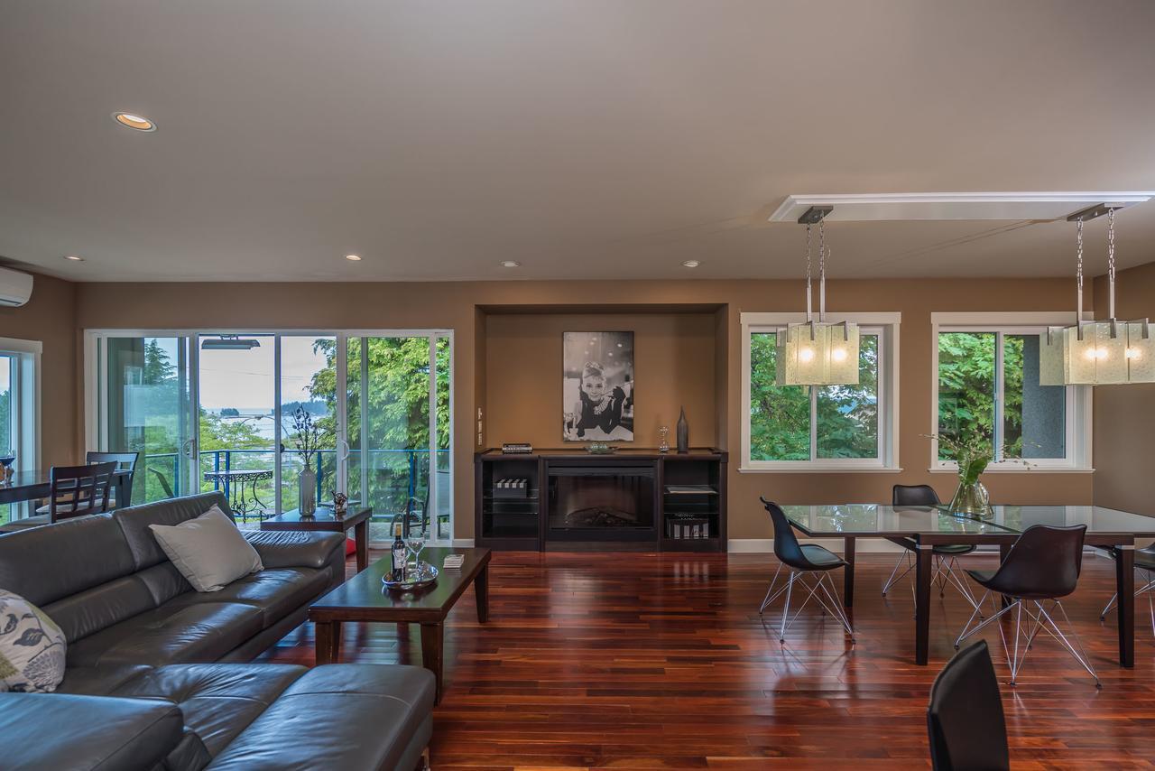 Apartamento Luxury Penthouse Downtown Nanaimo Exterior foto