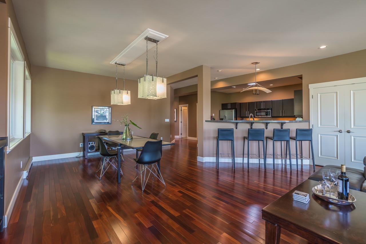 Apartamento Luxury Penthouse Downtown Nanaimo Exterior foto