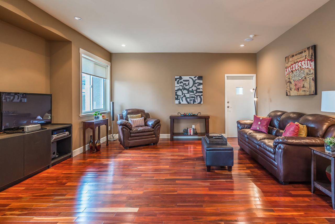 Apartamento Luxury Penthouse Downtown Nanaimo Exterior foto